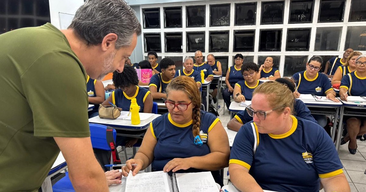 Matrículas Abertas para EJA em Rio das Ostras: Oportunidades para Jovens e Adultos